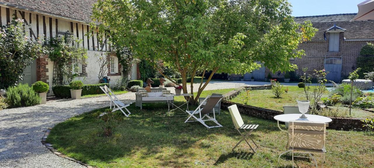 Bed and Breakfast Domaine De La Creuse Moussey  Екстер'єр фото