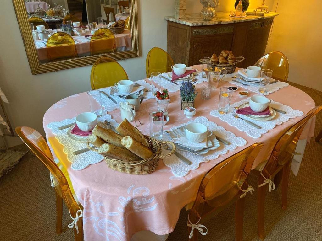 Bed and Breakfast Domaine De La Creuse Moussey  Екстер'єр фото