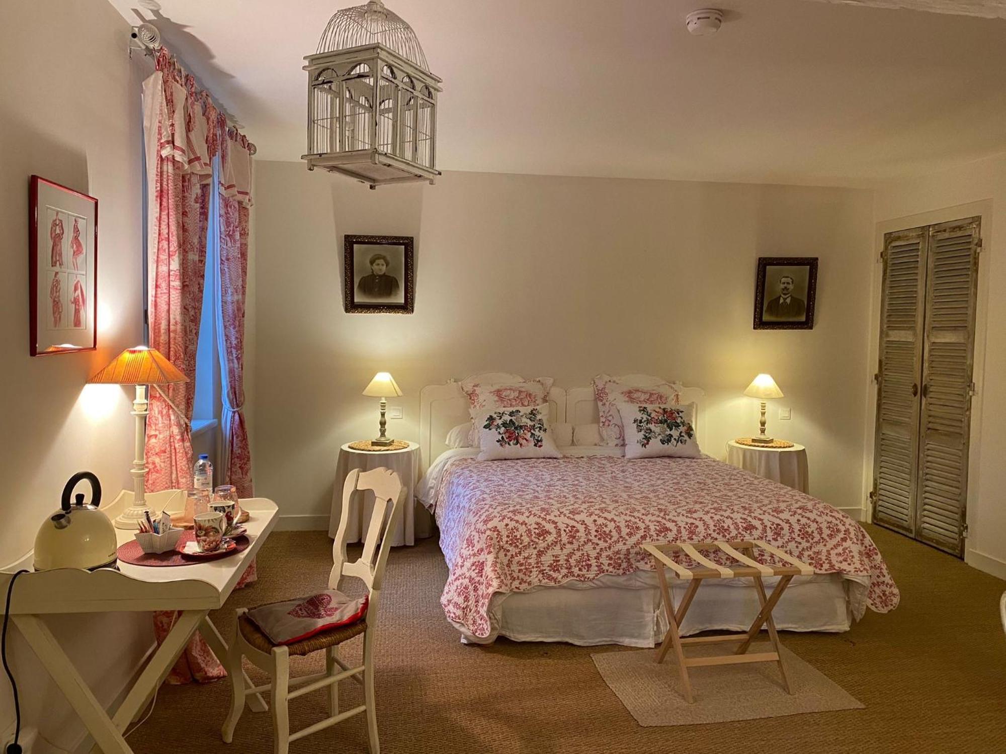 Bed and Breakfast Domaine De La Creuse Moussey  Екстер'єр фото